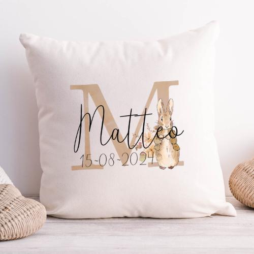 Personlig Peter Kanin Pude til Børneværelset - Unik Gave