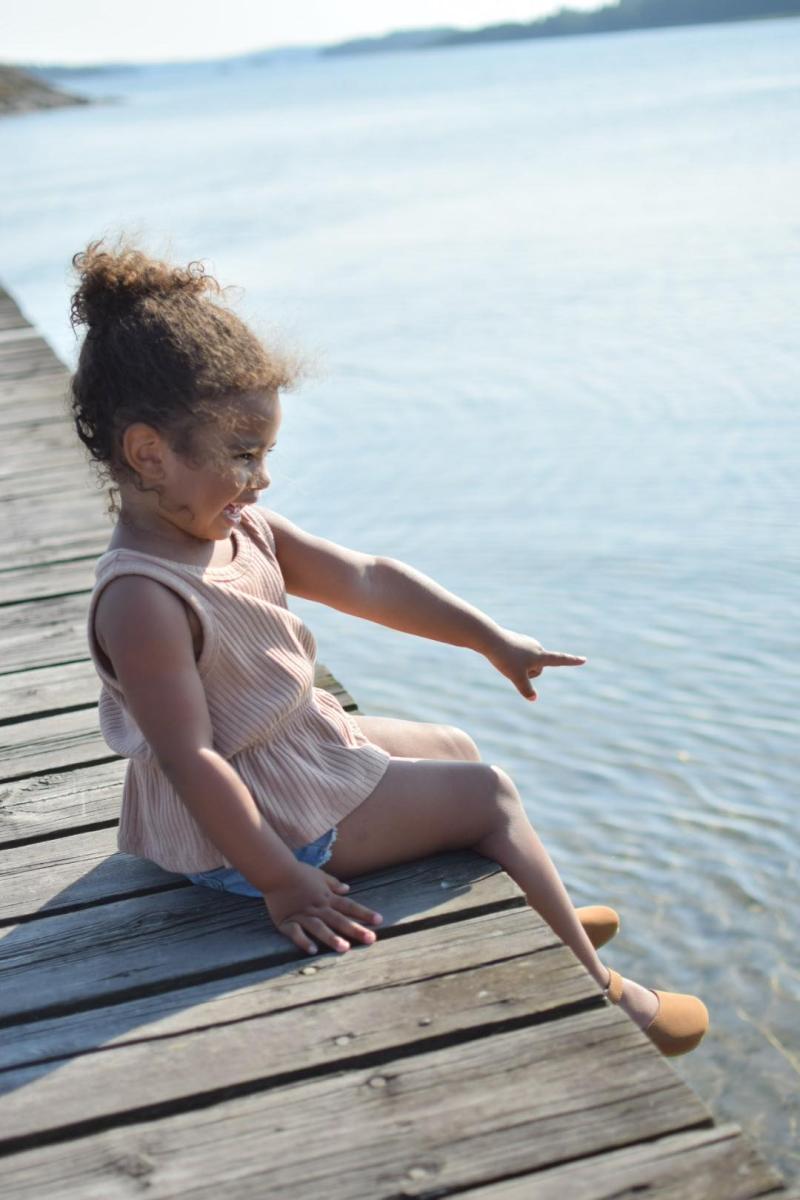 Sød økologisk bluse til børn fra Lil Atelier - Black Friday!