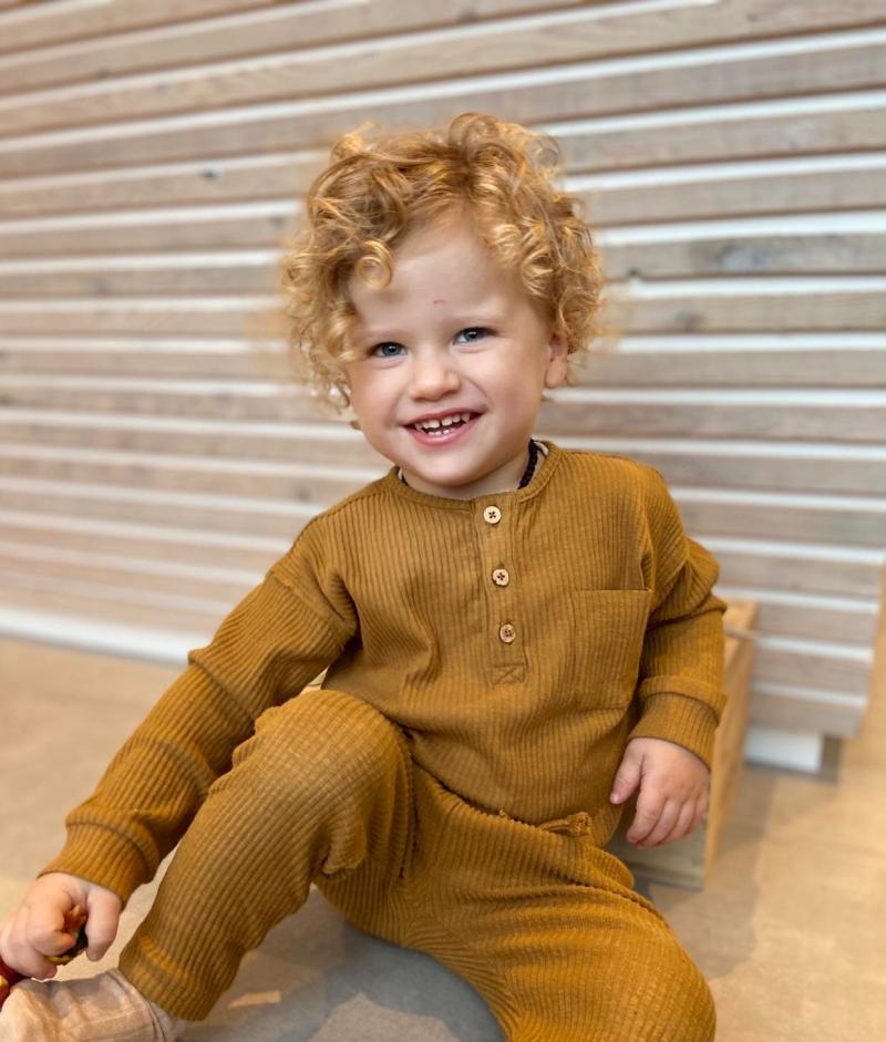Rajo Boxy Top i Guldbrun fra Lil Atelier - Fantastisk Tilbud!