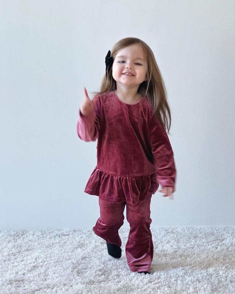 Bløde Velourbukser i Mellow Mauve til Babyer 80 cm