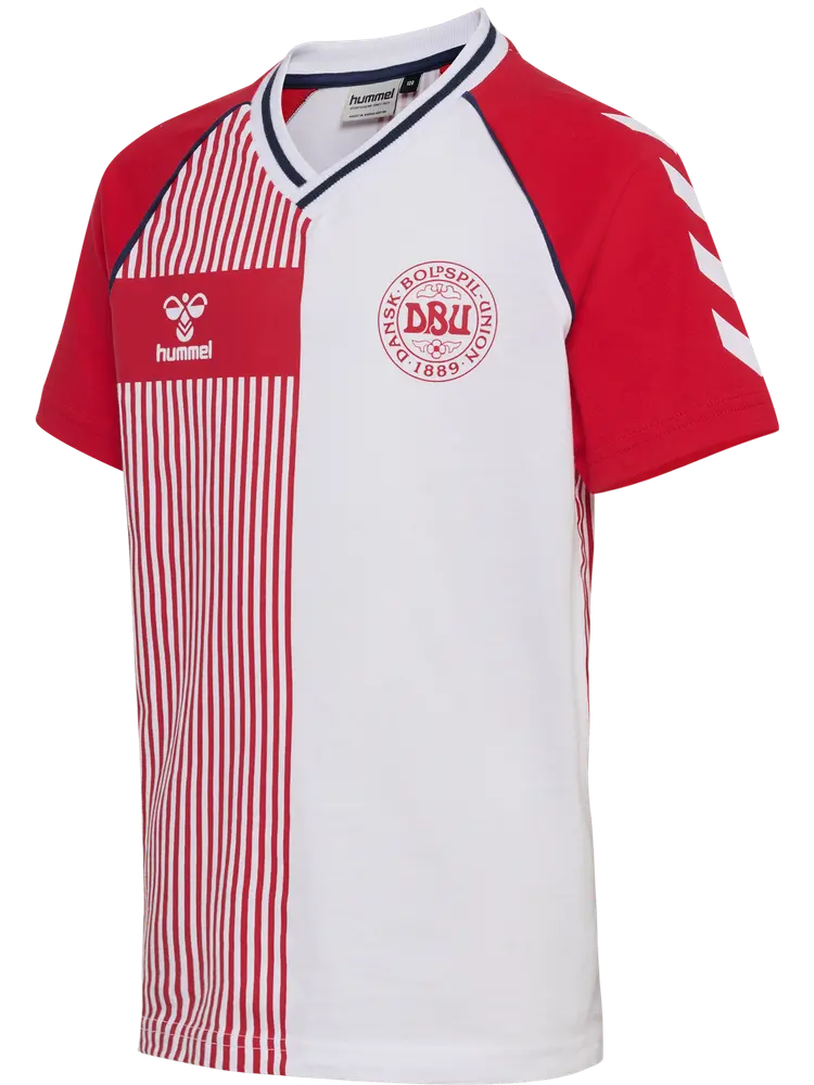 Jr Reg Dbu Stripy T Shirt   Tango Red   104 fra Hummel